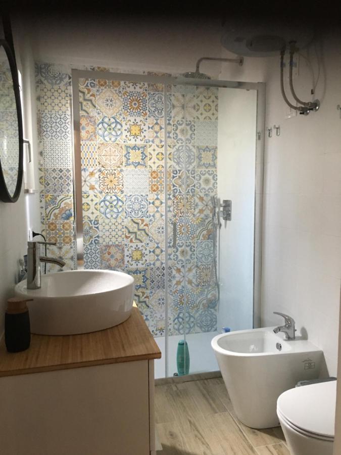 カターニアLa Casa Nell'Antico Cortileアパートメント エクステリア 写真